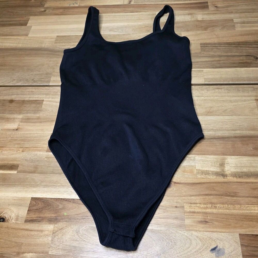 QQQ Women's Ribbed Bodysuit XL Black Sleeveless Scoop Neck Snap Closure Stretch